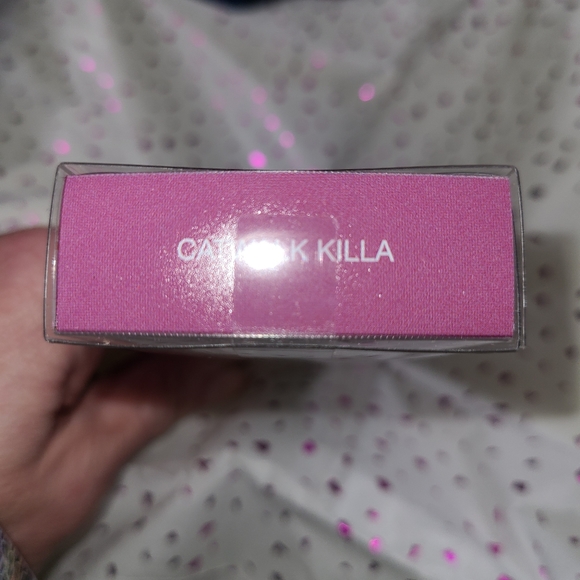 NEW HUDA BEAUTY Demigloss Cream Lipst - Picture 4 of 4